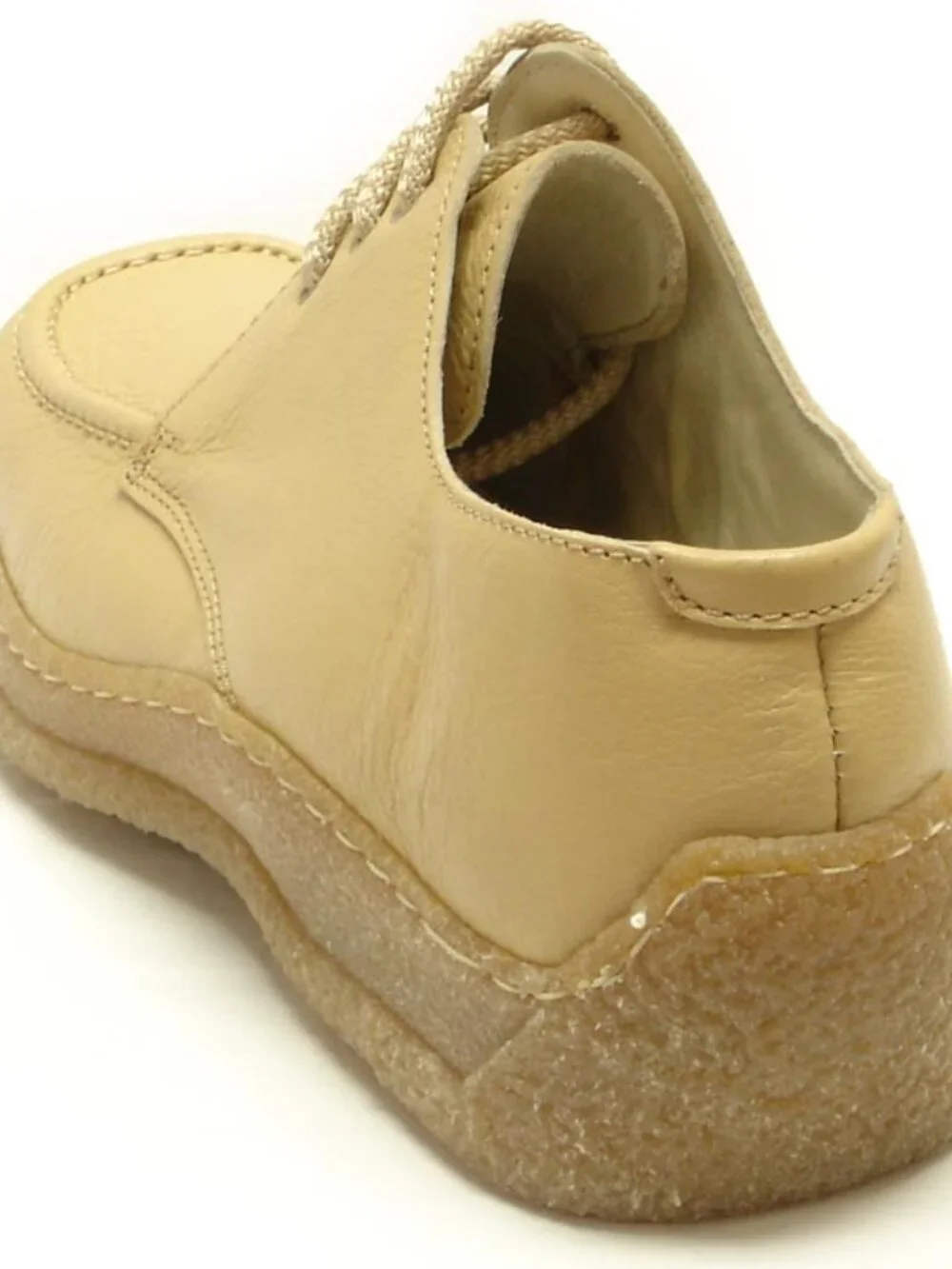 Pinosos Made in Spain beige leather